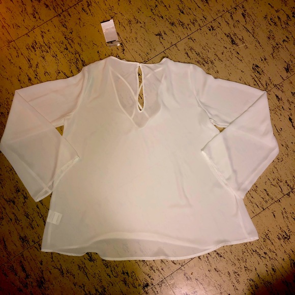 New with tag Lush blouse shirt size small - Picture 4 of 4